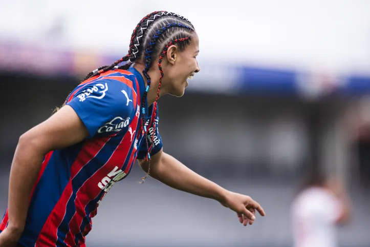 Cássia contra o Bragantino na Copa do Brasil