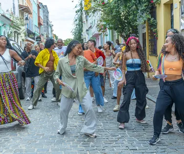 Baile de 15 anos: Jornada de Dança fecha edição histórica com festa a céu aberto - Imagem