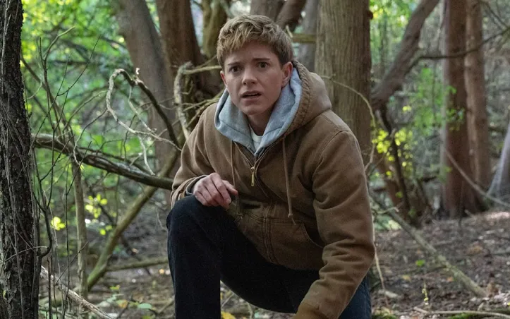 Mae Martin em Desobedientes