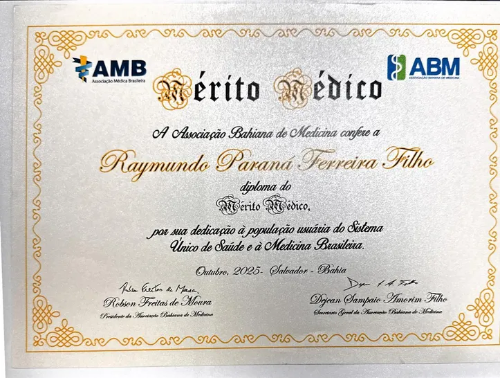 Dr. Raymundo Paraná recebeu homenagem