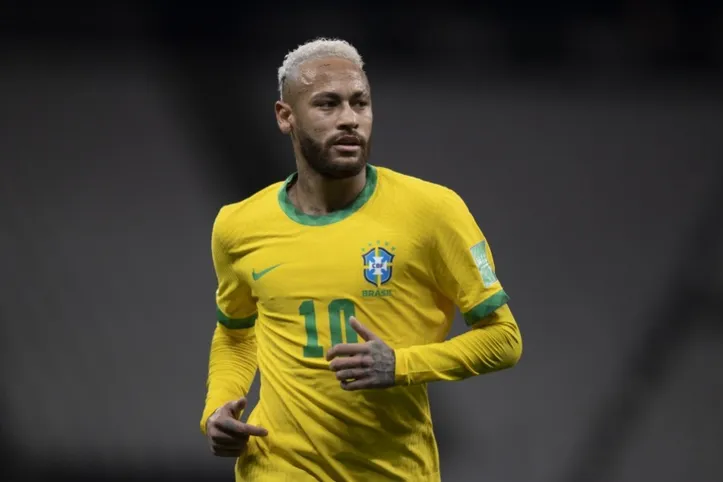 Neymar com a camisa da Seleção Brasileira