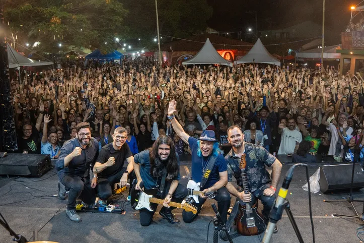 Imagem ilustrativa da imagem Armandinho, JJ Thames e grandes nomes fazem final épico no Capão in Blues