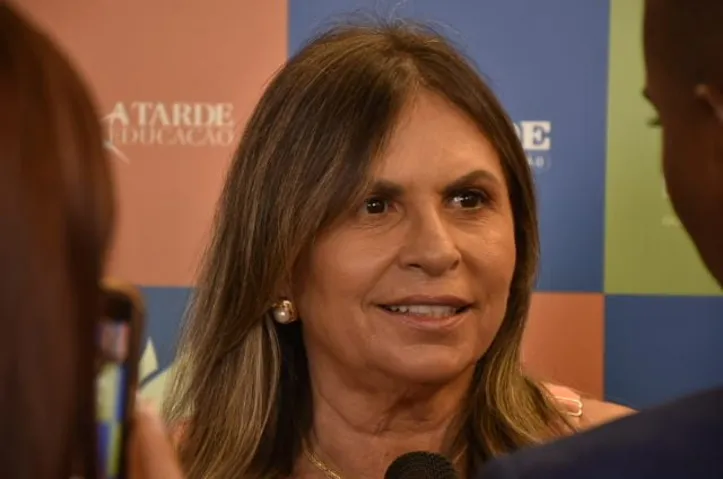 Rita de Cássia, secretária de Educação de Alagoinhas