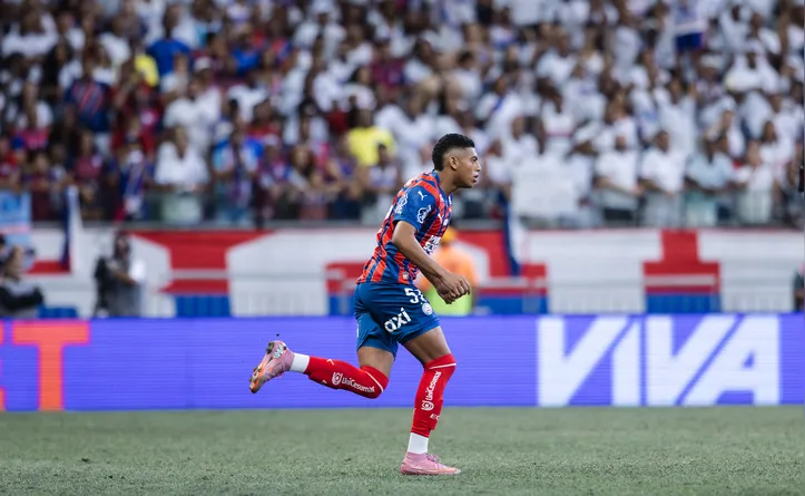 Kauê Furquim em campo pelo Bahia