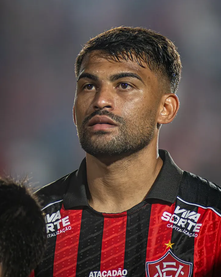 Ronald, um dos desfalques certos do Vitória para enfrentar o Cruzeiro