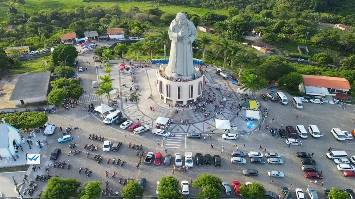 Imagem ilustrativa da imagem 10 cidades mais místicas do Brasil: OVNIs, portais e centros de energia esotérica