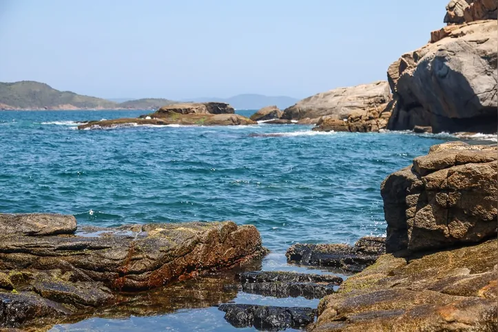 Imagem ilustrativa da imagem Caribe brasileiro fica perto do Rio de Janeiro e se destaca com beleza acessível