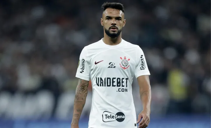 Raniele em campo pelo Corinthians