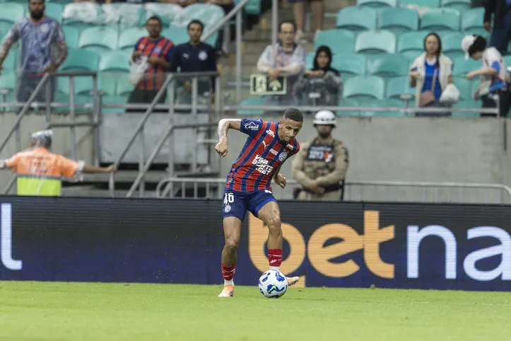 Bahia e Bragantino se enfrentam na Fonte Nova