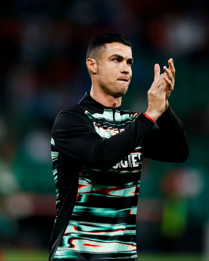 Cristiando Ronaldo em campo por Portugal