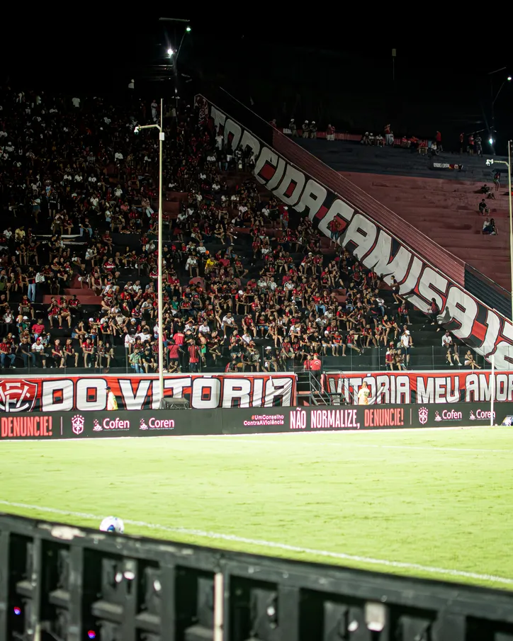 Vitória e Botafogo se enfrentam pela 33ª rodada do Brasileirão