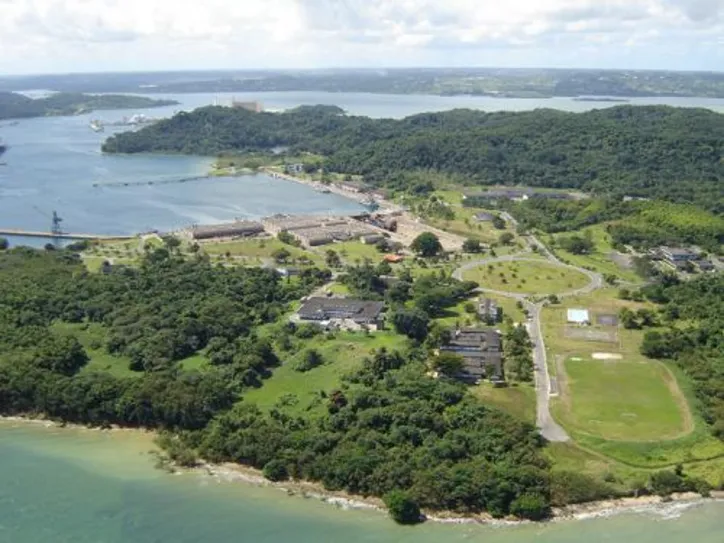 Vista aérea da Base Naval de Aratu, sede da ARAMUSS 2025.