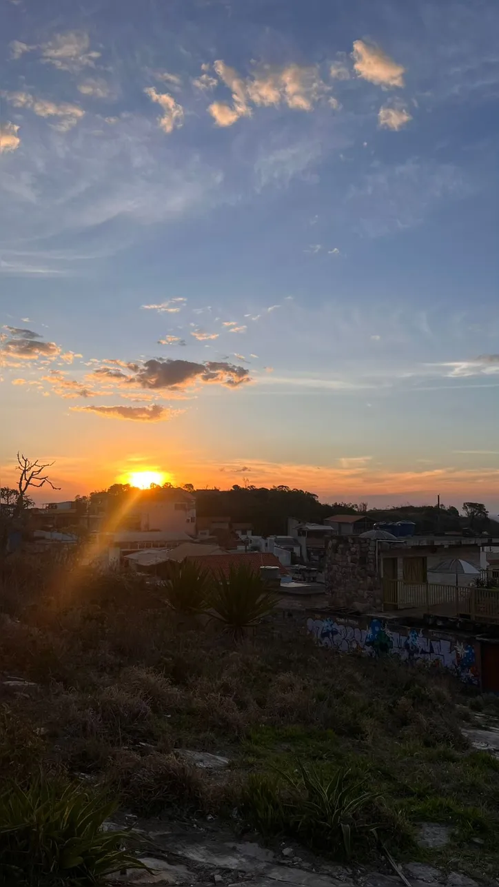 Imagem ilustrativa da imagem ETs, bruxas e lendas: cidade mineira se consolida como destino místico no Brasil
