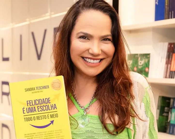 Sandra comanda talk sobre felicidade na Healthy por Victoria Cintra