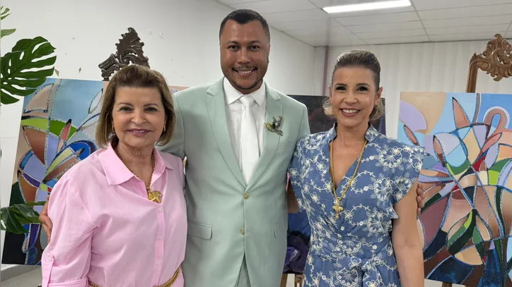 Cristina Dantas e Paula Dantas Campos com o idealizador do Meeting, Will Machado