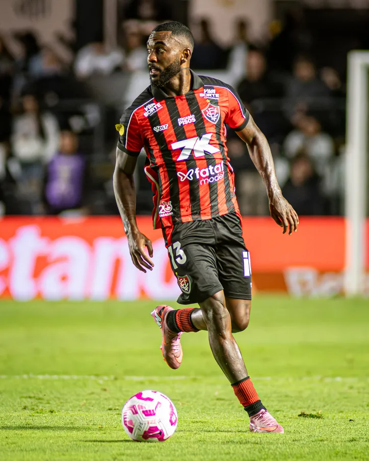 Vitória e Santos pelo Brasileirão