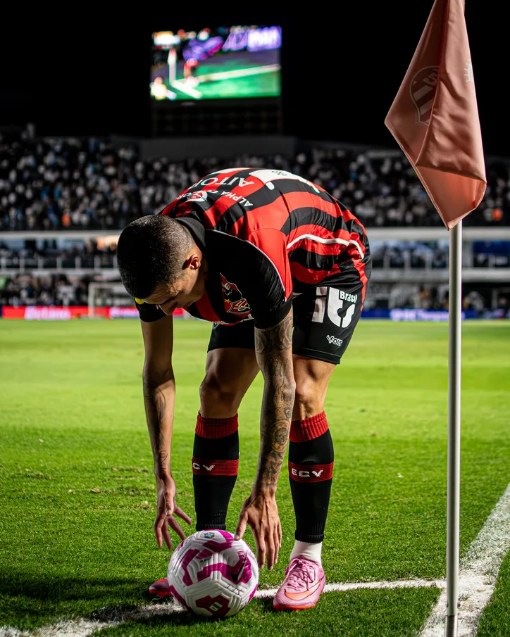 Vitória e Santos pelo Brasileirão