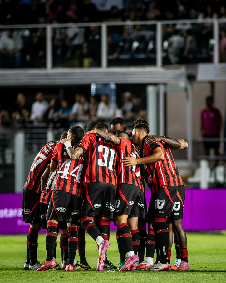 Vitória e Santos pelo Brasileirão