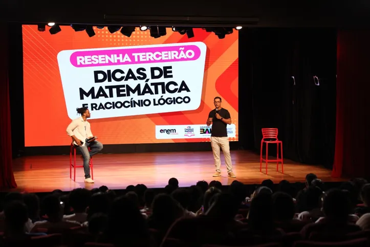 Estudantes da rede estadual participam do "Aulão Enem de Matemática"