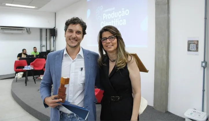 Humberto Castro Lima Filho e Luciana Bastianelli durante o Simpósio