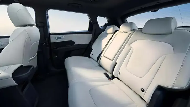 Imagem ilustrativa da imagem Hyundai lança carro elétrico e entra na disputa com BYD e Geely