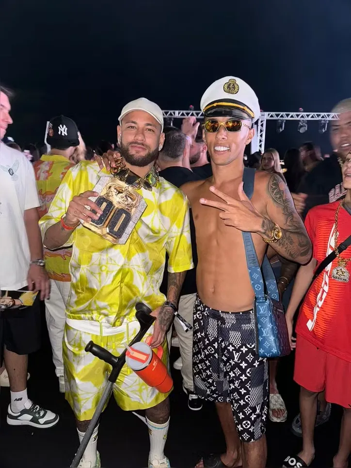 Imagem ilustrativa da imagem Influencer que deu presente de R$ 2 milhões a Neymar é preso pela PF