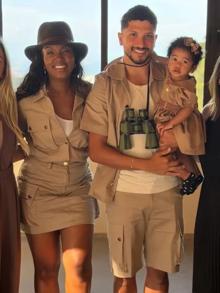 Iza, Yuri Lima e Nala juntos