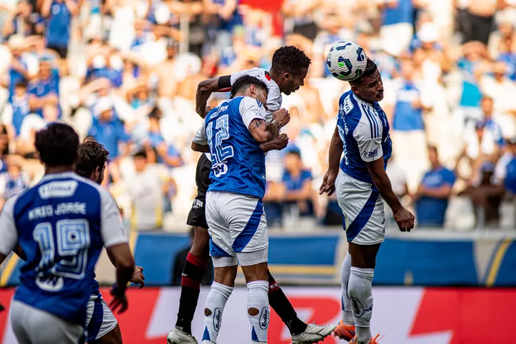 Vitória e Cruzeiro se enfrentaram pela 31ª rodada do Brasileirão
