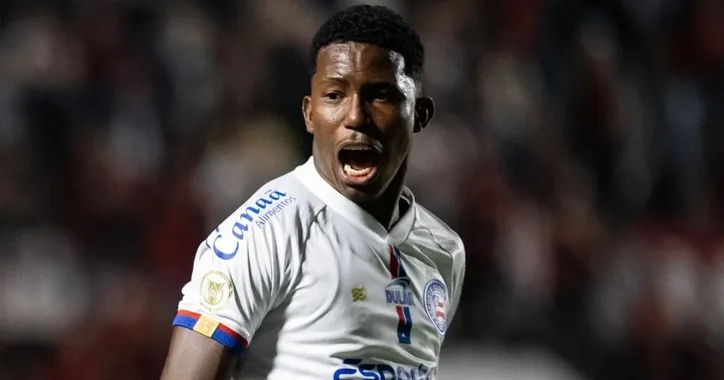 Ruan Pablo em campo pelo Bahia