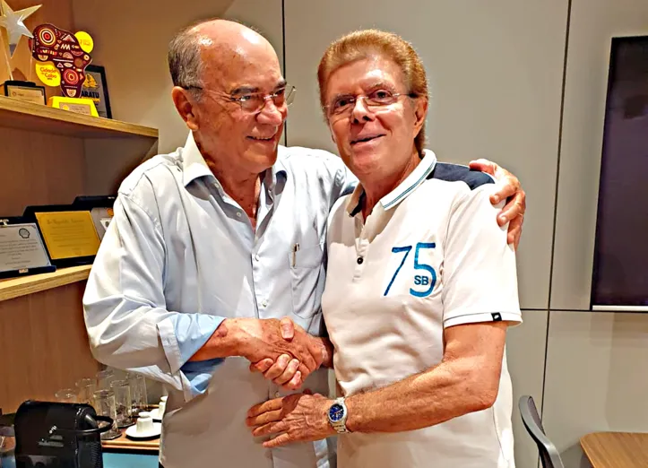 Reynaldo Loureiro festeja aniversário com o amigo de sempre, Sílvio Batalha