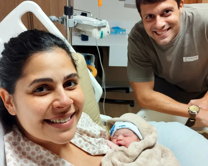 Isadora chega para alegria dos pais, Catharina e Daniel