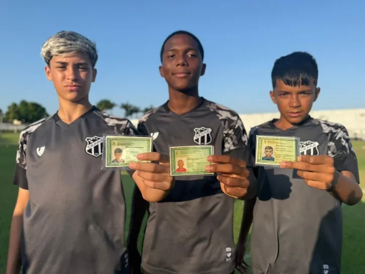 Imagem ilustrativa da imagem Messi, Neymar e Iniesta juntos no Ceará? Entenda