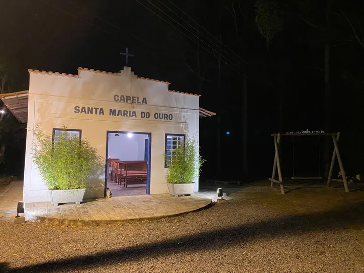 A capela vizinha da Vinícola Santa Maria é palco de casamentos e batizados