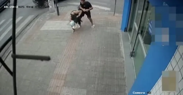 Câmeras de segurança flagraram as agressões