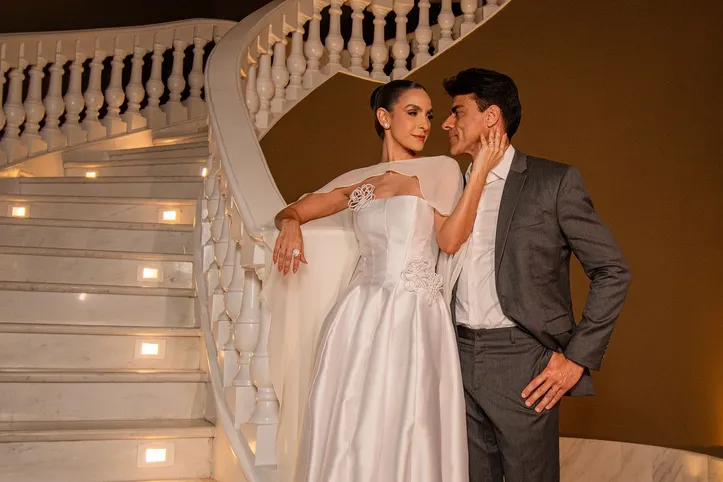 Dia de emoção para Carolina Furtado e Franco Tenisi, que celebram o amor