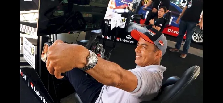 O piloto Mariozinho Dantas e sua mulher Ligia Maria, coordenam a Super Carros