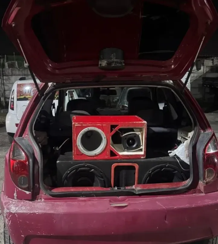 Imagem ilustrativa da imagem Operação Paredão apreende carros e aparelhos de som em Salvador