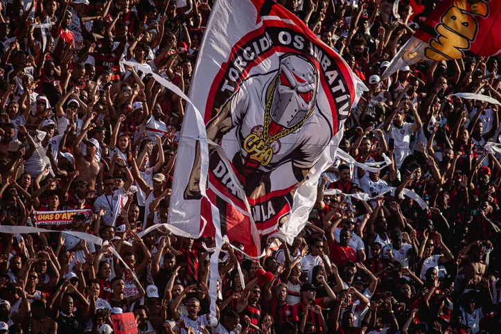 Vitória e Palmeiras se enfrentam nesta quinta, 20