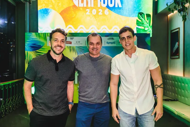 Marcelo Britto, Nei Ávila e João Meirelles apresentam o Camarote Glamour 2026