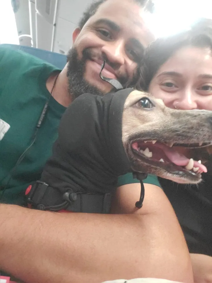 SRD Daisy com tutora e marido