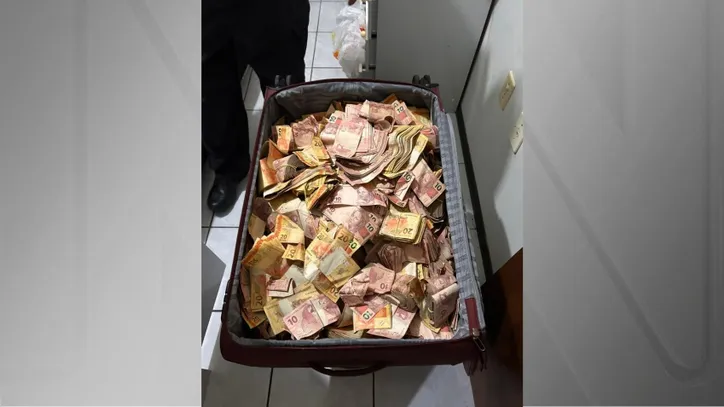 Dinheiro apreendido em imóvel