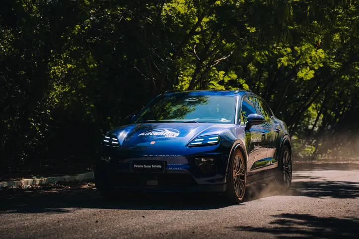Participantes vivenciaram trechos acidentados, inclinações e arrancadas em ambiente controlado