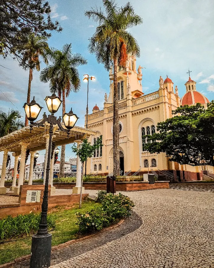 Praça da Independência - Espírito Santo do Pinhal (SP)