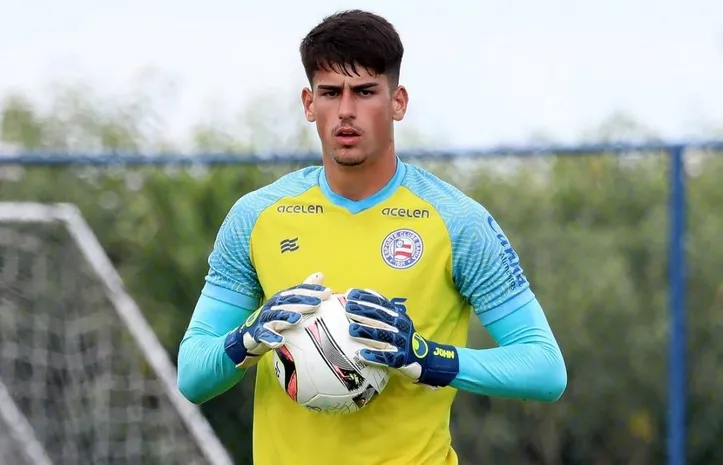 Gabriel Souza em treinamento pelo Bahia