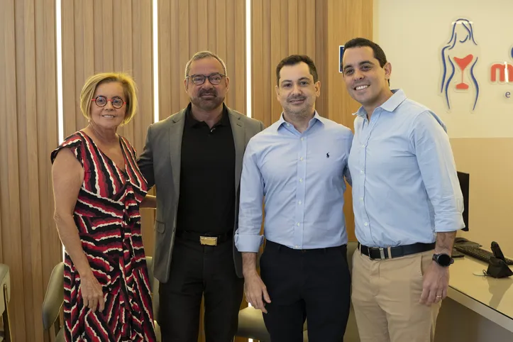 Edza Brasil, Jorge Valente e Igor Brandão, diretores técnico e executivo da Clínica da Menopausa, e Bruno Brandão