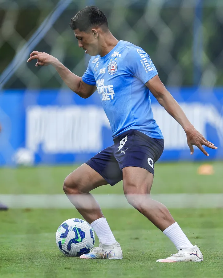 Imagem ilustrativa da imagem Sanabria, Ademir e Pulga: Bahia sofre com desfalques e joia pode ganhar chance