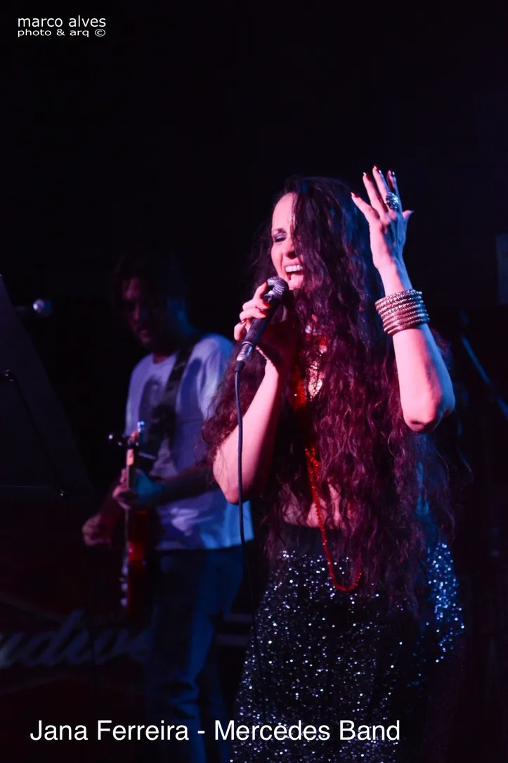 Jana Ferreira, Mercedes Band