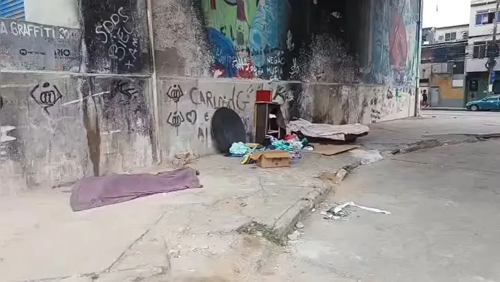 Marquise onde Bahia, Milharina e o outro homem dormiam