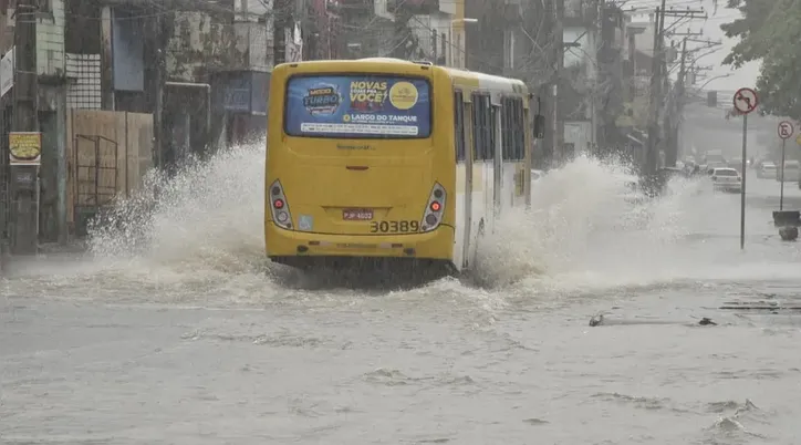Chuvas causaram transtornos na cidade