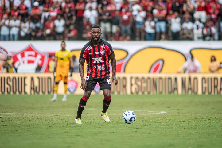 Vitória e Ceará se enfrentam pela 26ª rodada do Brasileirão